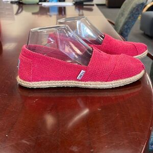Toms Hot Pink Perforated Slip On Shoes sz 7.5 EUC